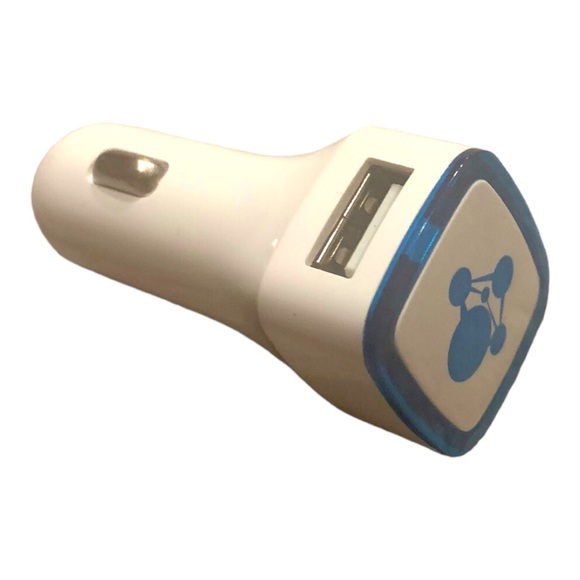 Portable USB Car Charger 2-Ports Adapter Auto 12V New - Picture 1 of 2